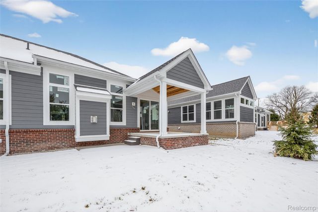 1476 Turner Drive 3, Commerce Charter Township, MI 48390