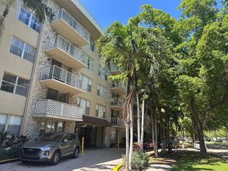 1805 Sans Souci Boulevard 301, North Miami, FL 33181