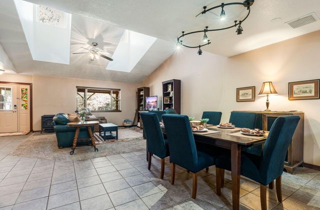 10 Vera Cruz Avenue, Cedar Crest, NM 87008