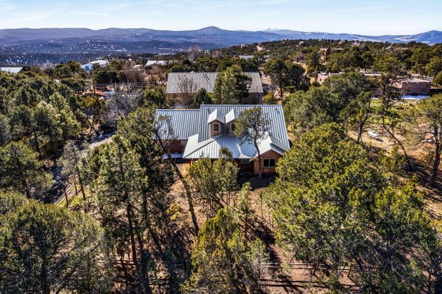 10 Vera Cruz Avenue, Cedar Crest, NM 87008