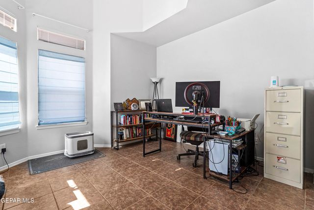 11106 WHITEHALL Drive, El Paso, TX 79934