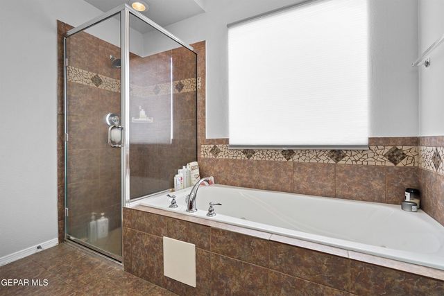 11106 WHITEHALL Drive, El Paso, TX 79934