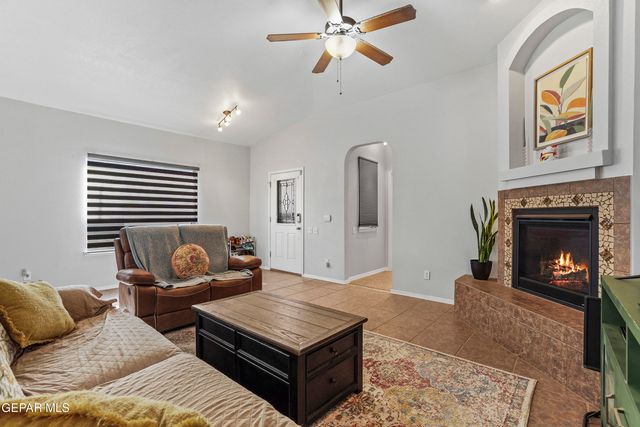 11106 WHITEHALL Drive, El Paso, TX 79934