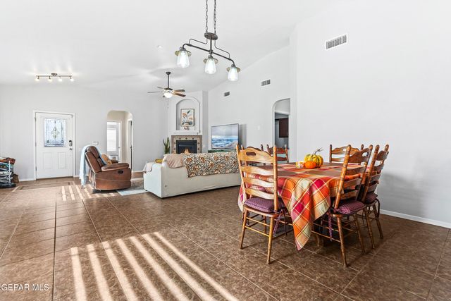 11106 WHITEHALL Drive, El Paso, TX 79934