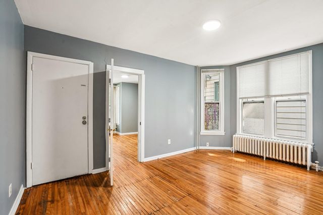 2644 Dupont Avenue S, Minneapolis, MN 55408