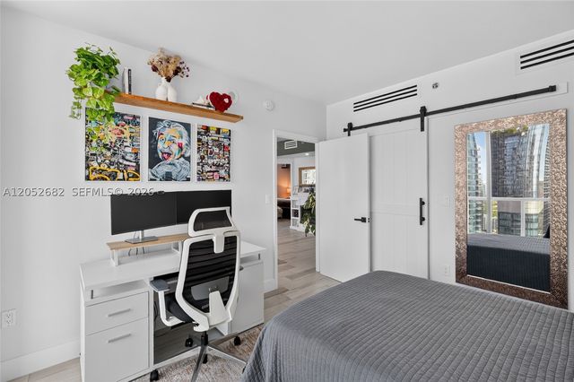 55 SE 6th St 3802, Miami, FL 33131