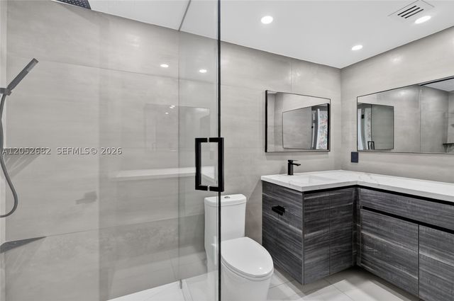 55 SE 6th St 3802, Miami, FL 33131