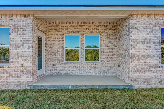4006 Bear Creek Road, Crestview, FL 32539