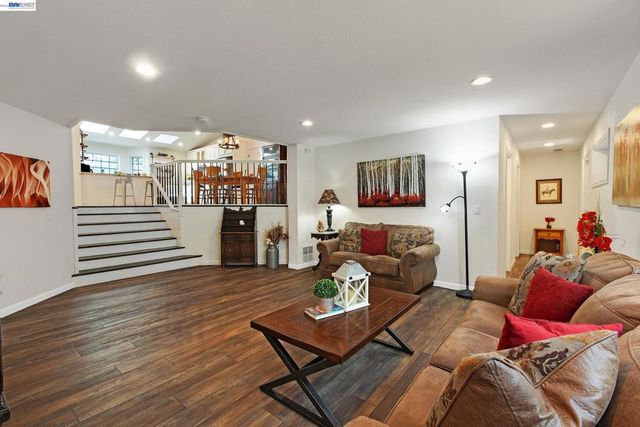 1932 College Ave, Livermore, CA 94550