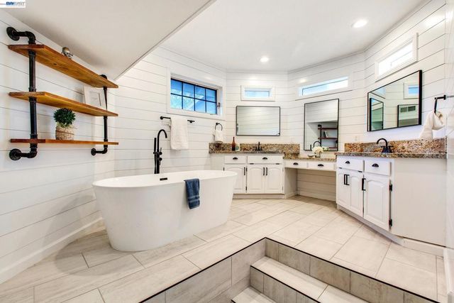 1932 College Ave, Livermore, CA 94550