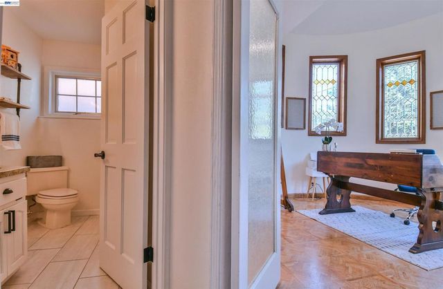 1932 College Ave, Livermore, CA 94550