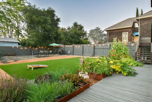 1932 College Ave, Livermore, CA 94550