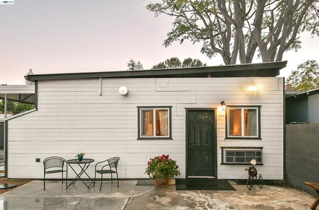 1932 College Ave, Livermore, CA 94550