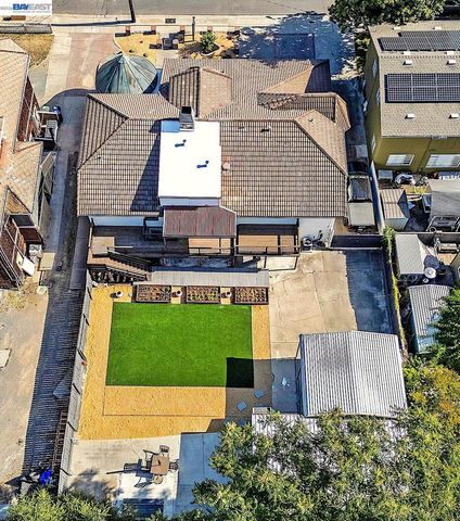 1932 College Ave, Livermore, CA 94550
