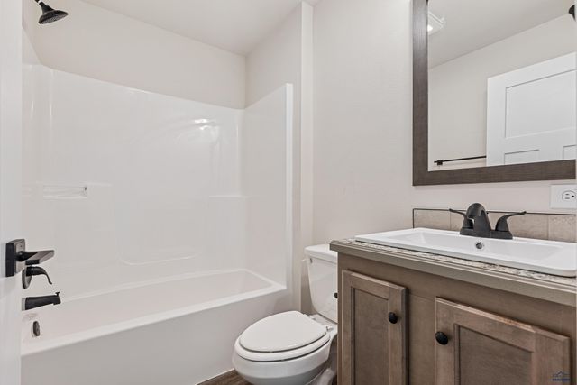 1717.100 E PHILADELPHIA, Rapid City, SD 57701
