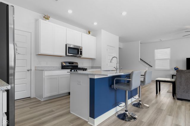 717 Oxford Lane, Danville, IN 46122