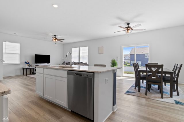 717 Oxford Lane, Danville, IN 46122