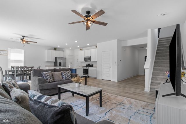 717 Oxford Lane, Danville, IN 46122