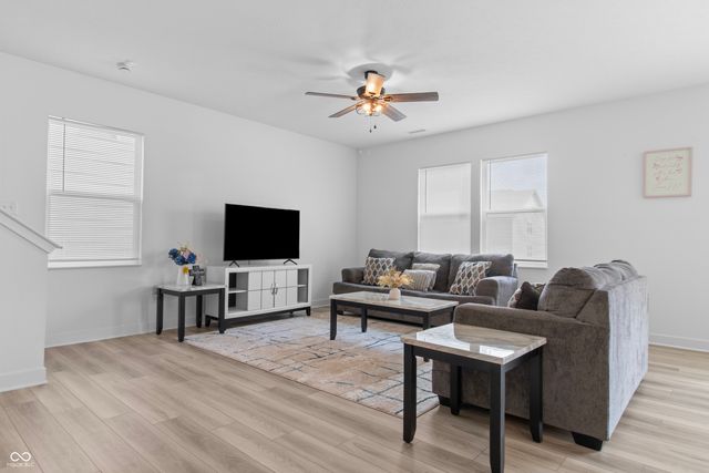 717 Oxford Lane, Danville, IN 46122