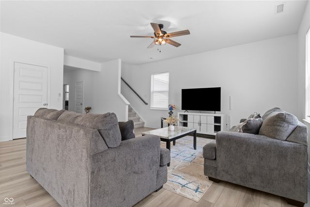 717 Oxford Lane, Danville, IN 46122