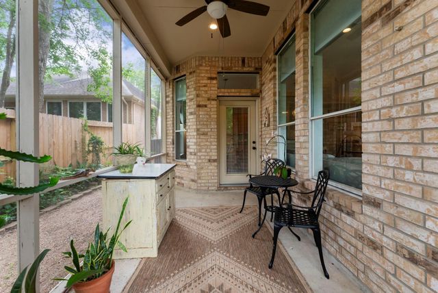 74 Shannon Green Court, The Woodlands, TX 77384
