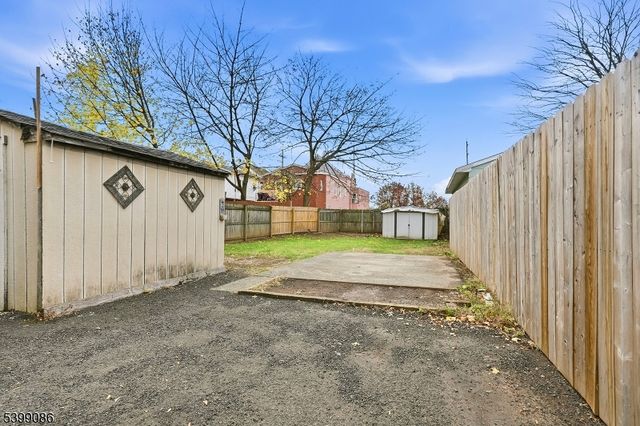 162 Linden Ave, Bound Brook Boro, NJ 08805