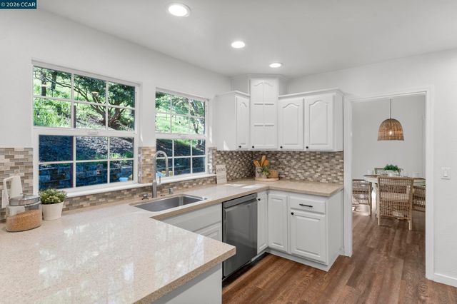 837 Rosewood Ct, Walnut Creek, CA 94596