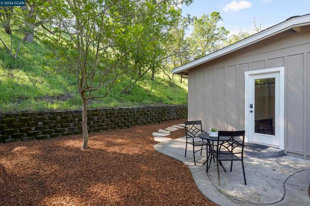 837 Rosewood Ct, Walnut Creek, CA 94596