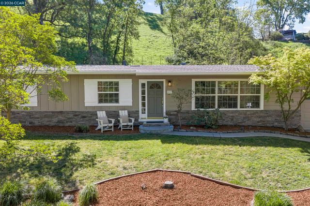 837 Rosewood Ct, Walnut Creek, CA 94596
