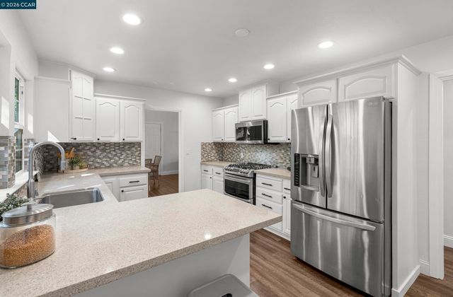 837 Rosewood Ct, Walnut Creek, CA 94596