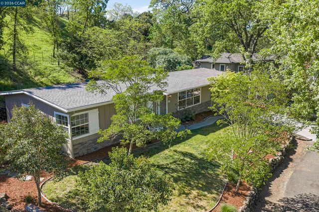 837 Rosewood Ct, Walnut Creek, CA 94596