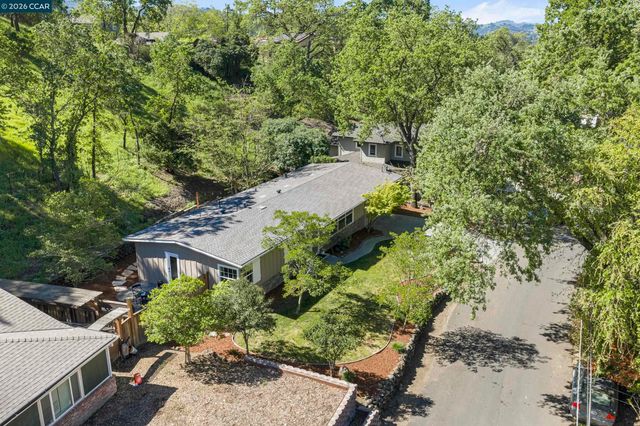 837 Rosewood Ct, Walnut Creek, CA 94596