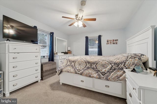 68 FLORENCE AVE, Aston, PA 19014