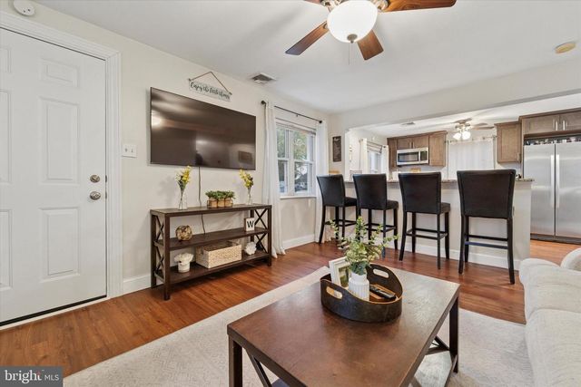 68 FLORENCE AVE, Aston, PA 19014