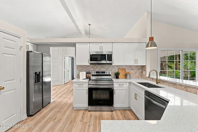 5312 BLUE PACIFIC Drive W, Jacksonville, FL 32257
