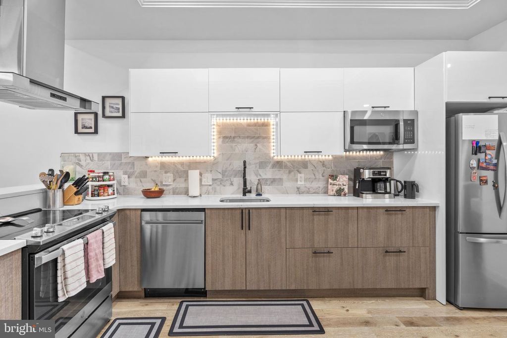 2808 W MASTER ST #2, PHILADELPHIA, PA 19121 — photo 2