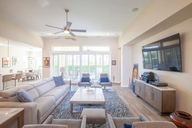 38 Burgundy, Rancho Mirage, CA 92270