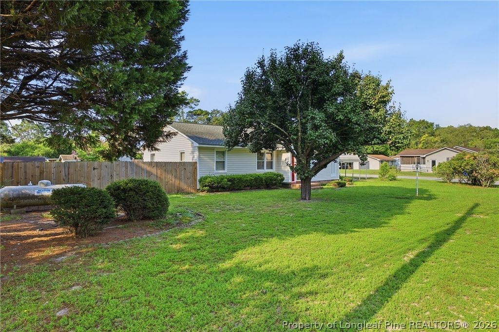 3733 Carlos Avenue, Fayetteville, NC 28306 — photo 2