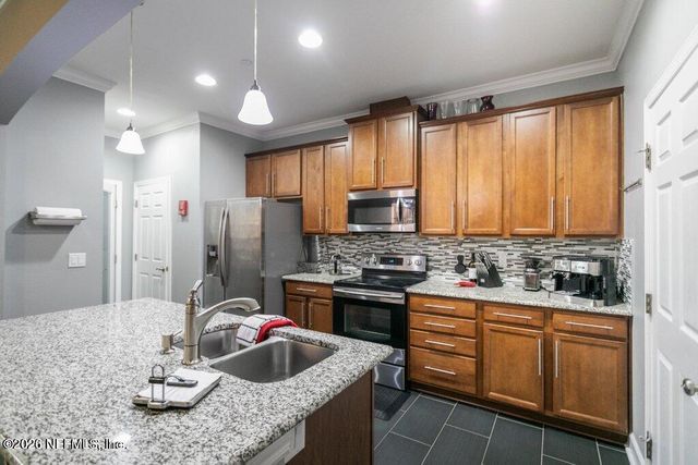 6217 ECLIPSE Circle, Jacksonville, FL 32258