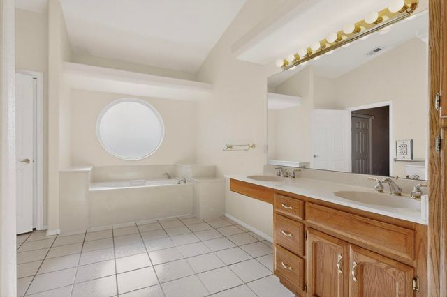 600 Rio Hondo Road NE, Rio Rancho, NM 87144