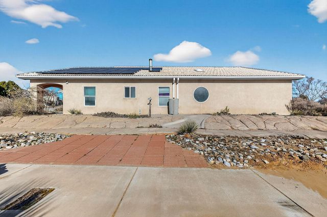 600 Rio Hondo Road NE, Rio Rancho, NM 87144