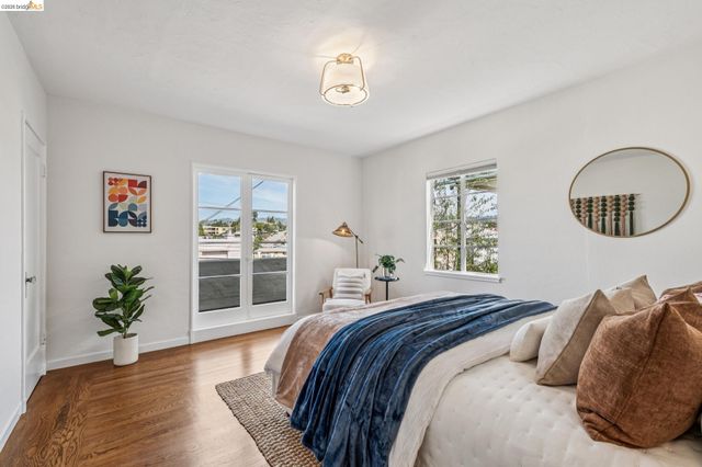 2306 Ivy Dr, Oakland, CA 94606