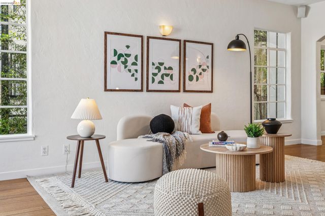 2306 Ivy Dr, Oakland, CA 94606