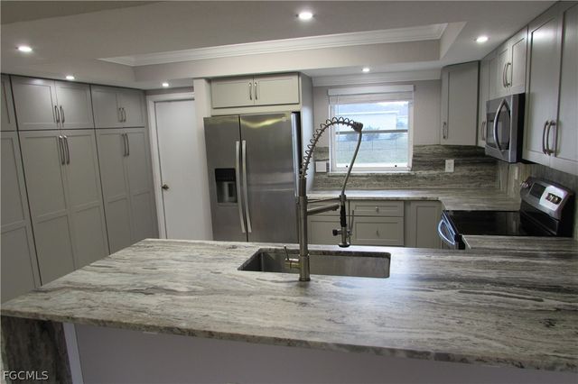 25486 Avillas CT, Punta Gorda, FL 33955