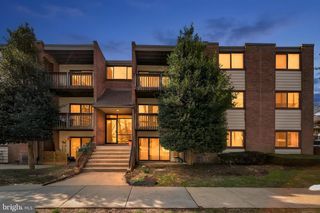 10725 W WEST DR #303, Fairfax, VA 22030