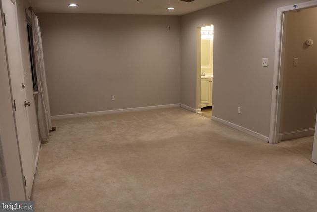 13 TULIP CT, Mount Laurel, NJ 08054