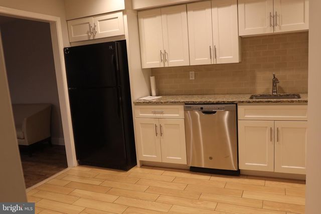 13 TULIP CT, Mount Laurel, NJ 08054