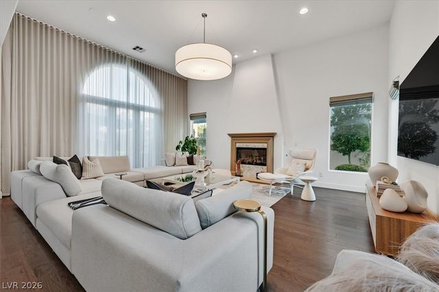 11824 Kingsbarns Court, Las Vegas, NV 89141