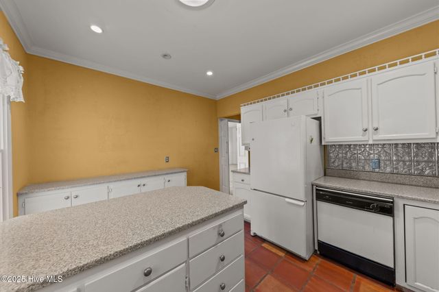 6 Village In The Woods Circle, Southern Pines, NC 28387