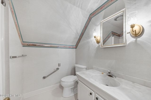 6 Village In The Woods Circle, Southern Pines, NC 28387